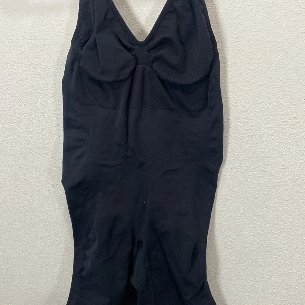 Pumiey black bodysuit  body shaper black‎